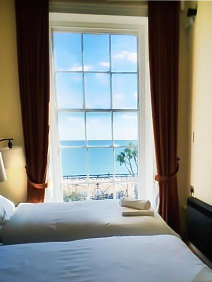 Carlton Hotel ウェーマス 部屋 写真
