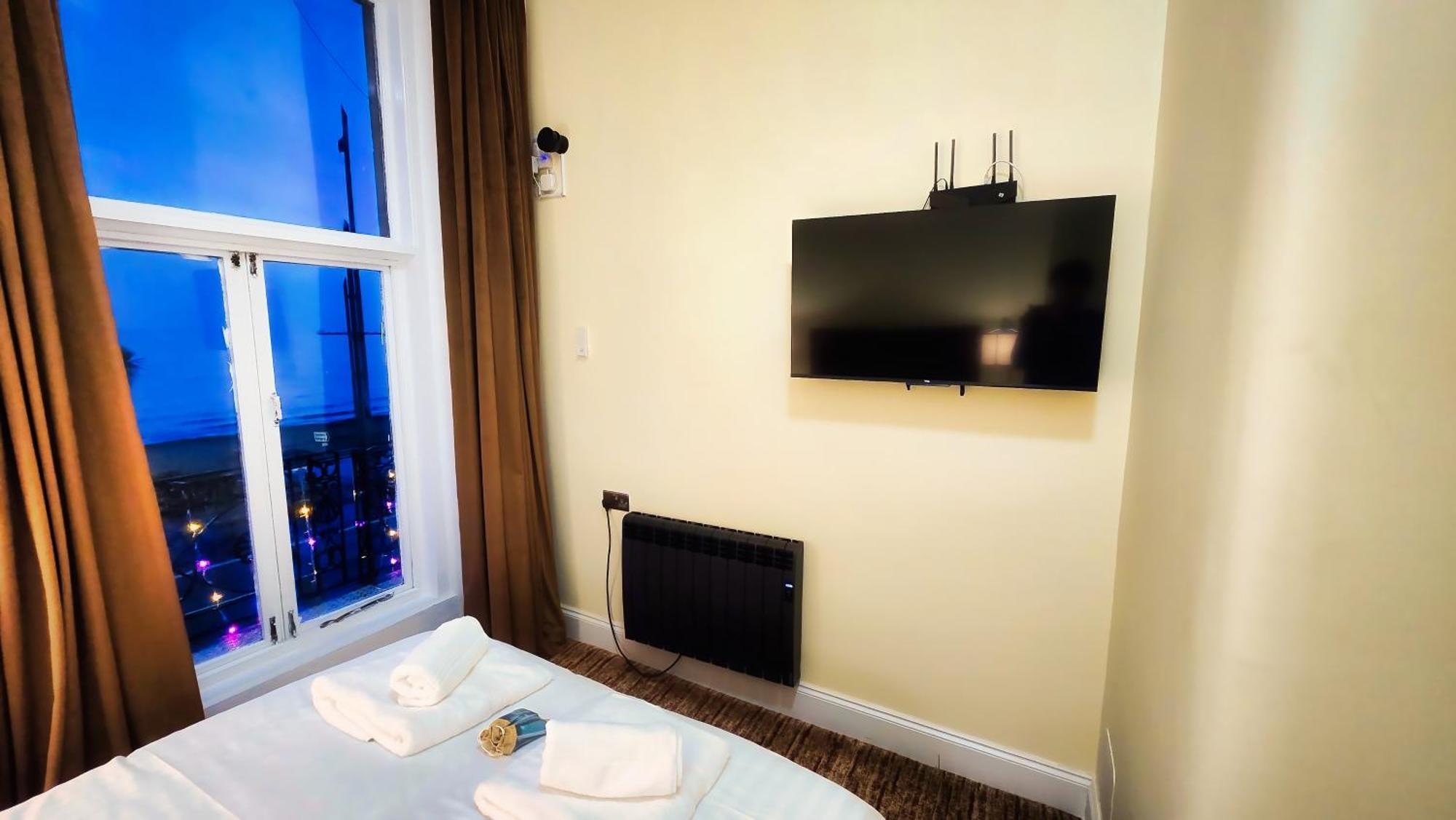 Carlton Hotel ウェーマス 部屋 写真